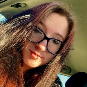 Meet your Posher, Riley